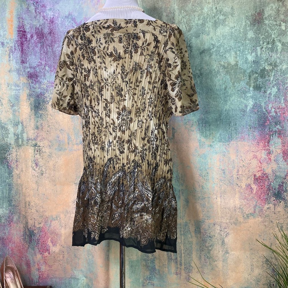 📌 Avenue Sparkling smocked Tunic - Top - Picture 2 of 14